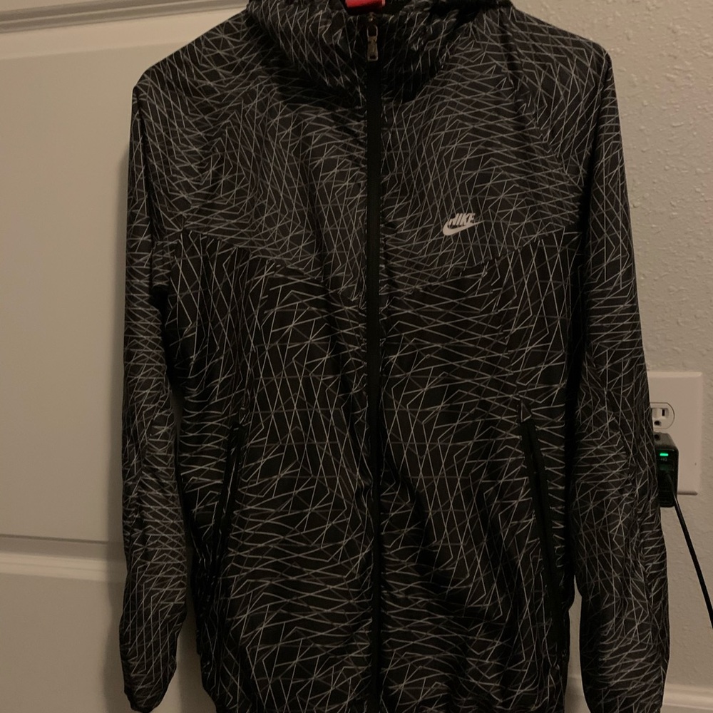 Women’s Nike Windbreaker